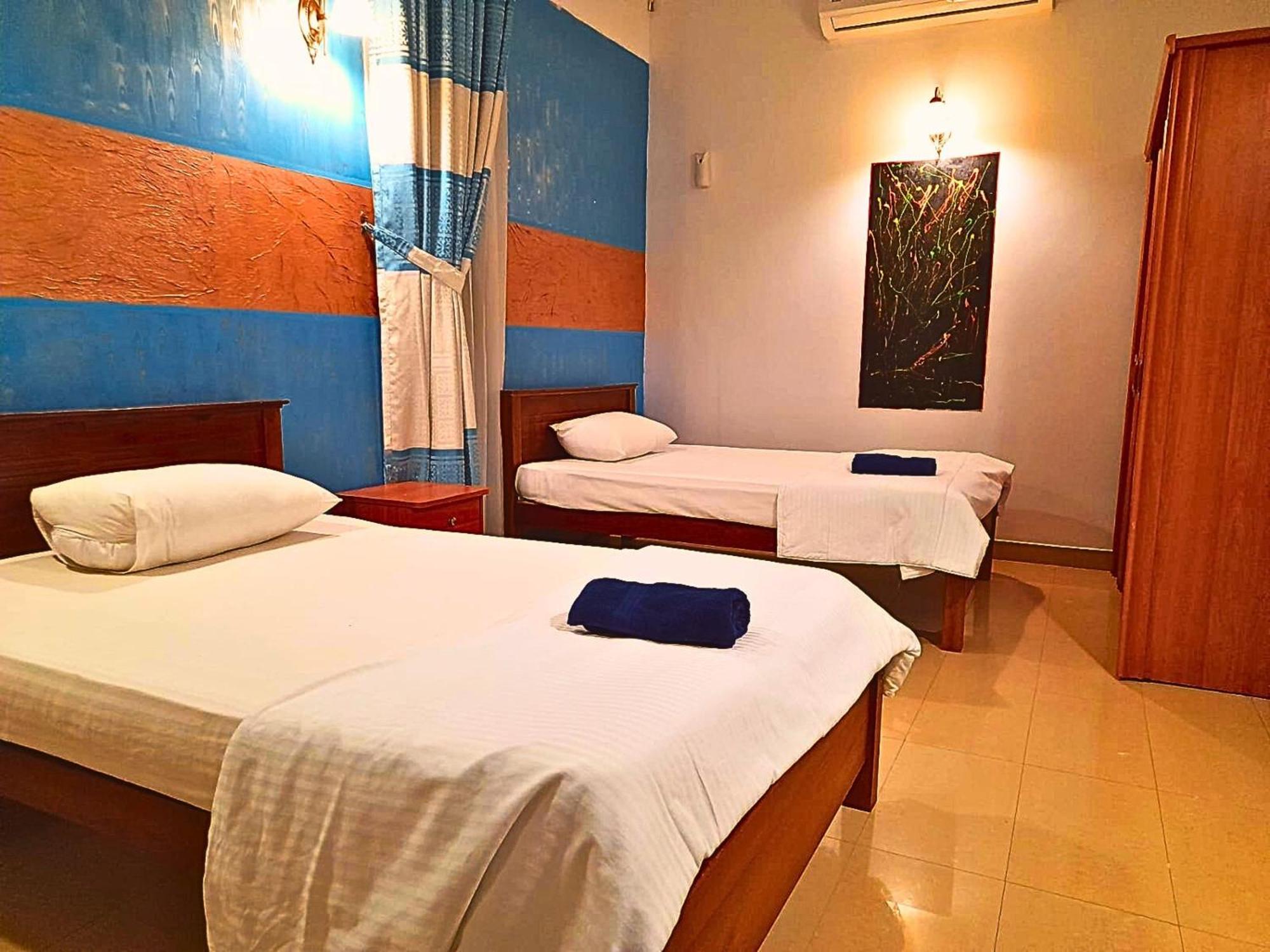 Ared Villa Katunayaka Extérieur photo