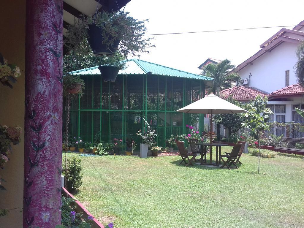 Ared Villa Katunayaka Extérieur photo