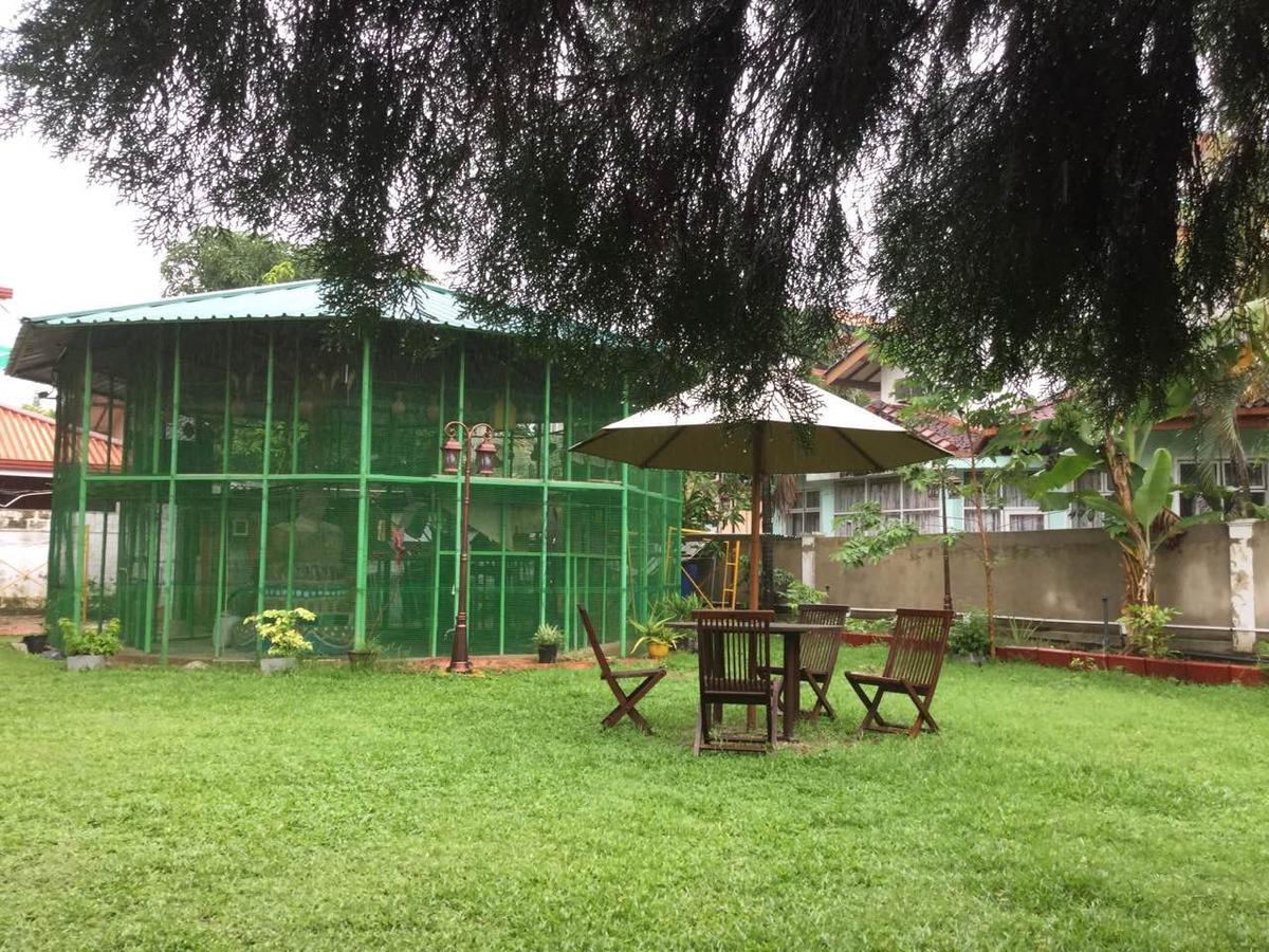 Ared Villa Katunayaka Extérieur photo